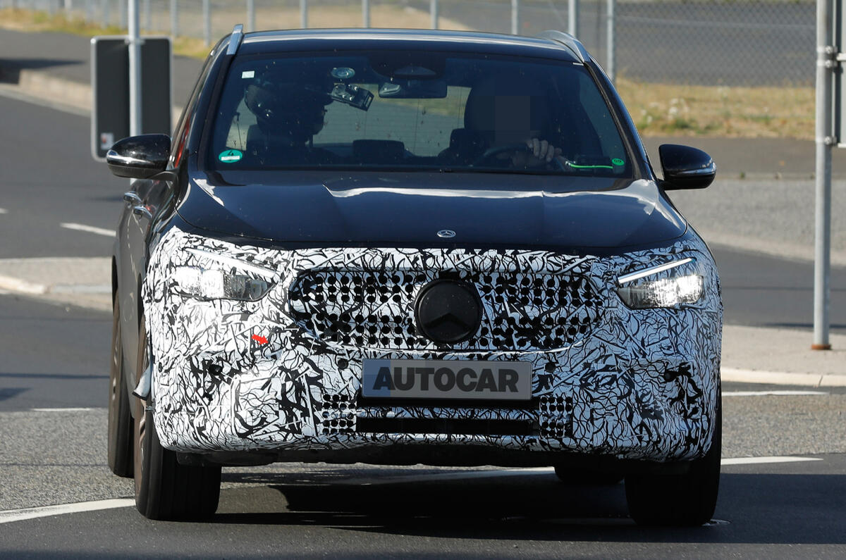 Mercedes GLA facelift 2023 front Mercedes GLA facelift 2023 front