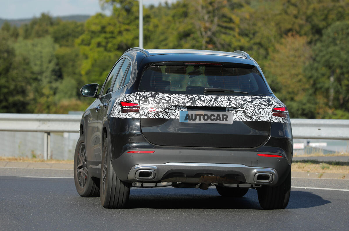 Mercedes GLA facelift 2023 rear Mercedes GLA facelift 2023 rear