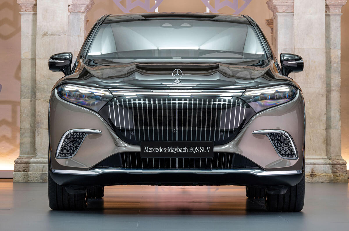 Mercedes Maybach EQS SUV front Mercedes Maybach EQS SUV front