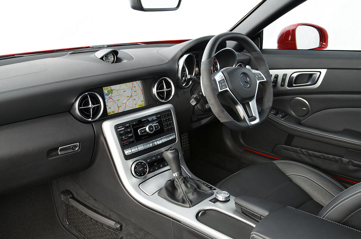 Mercedes SLK55 AMG dashboard Mercedes SLK55 AMG dashboard