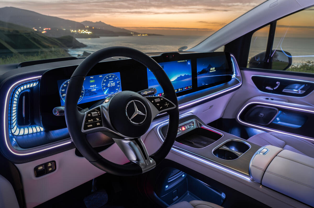 Mercedes VLE review 2026 39