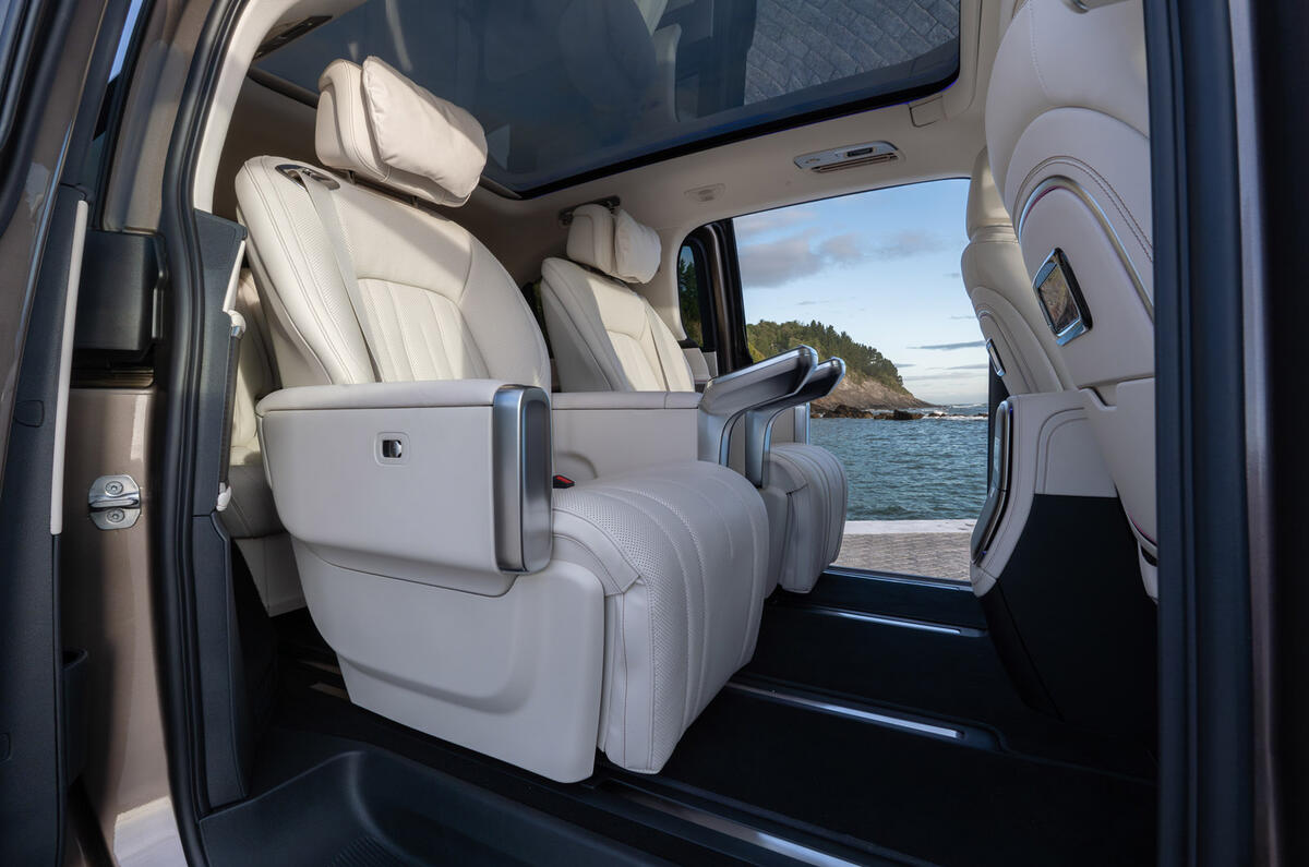 Mercedes VLE review 2026 47
