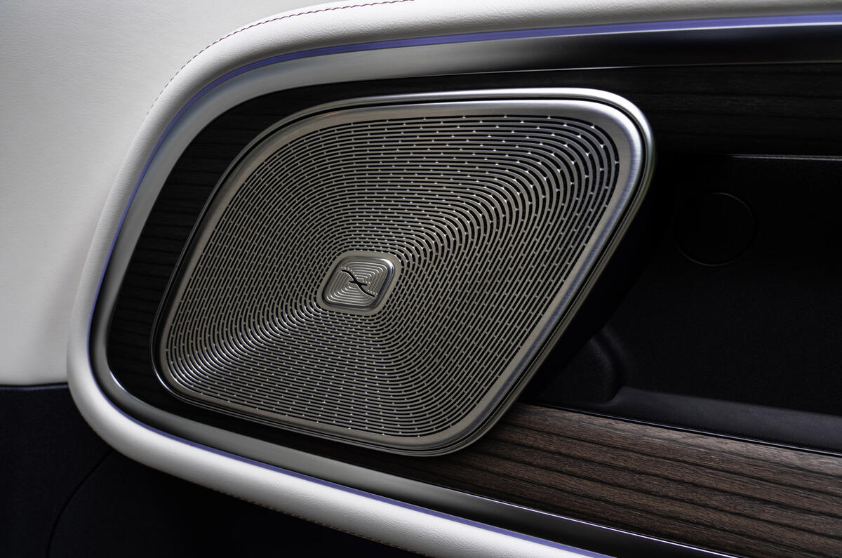 Mercedes VLE review 2026 49