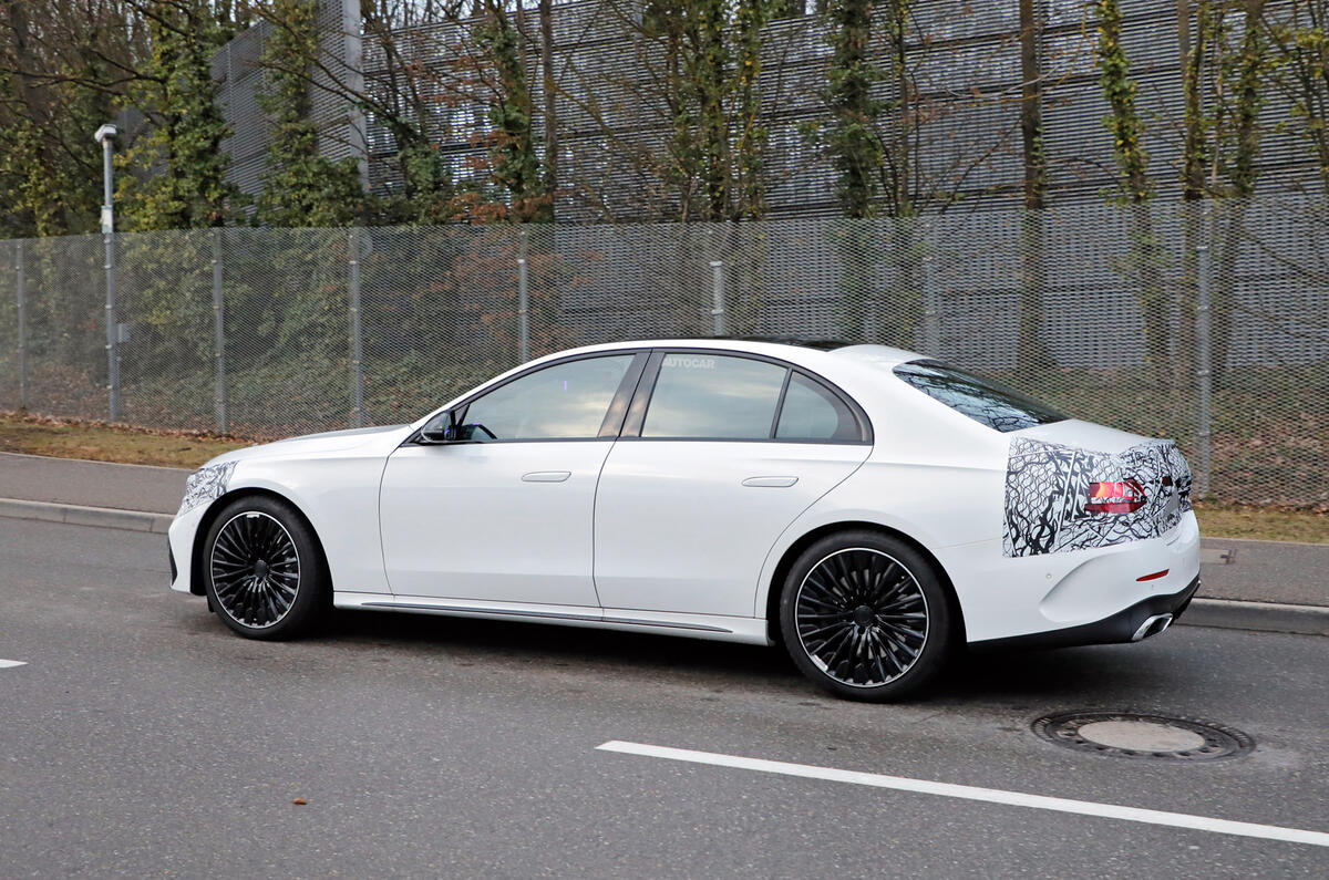 Mercedes E Class rear 3 4 Mercedes E Class rear 3 4