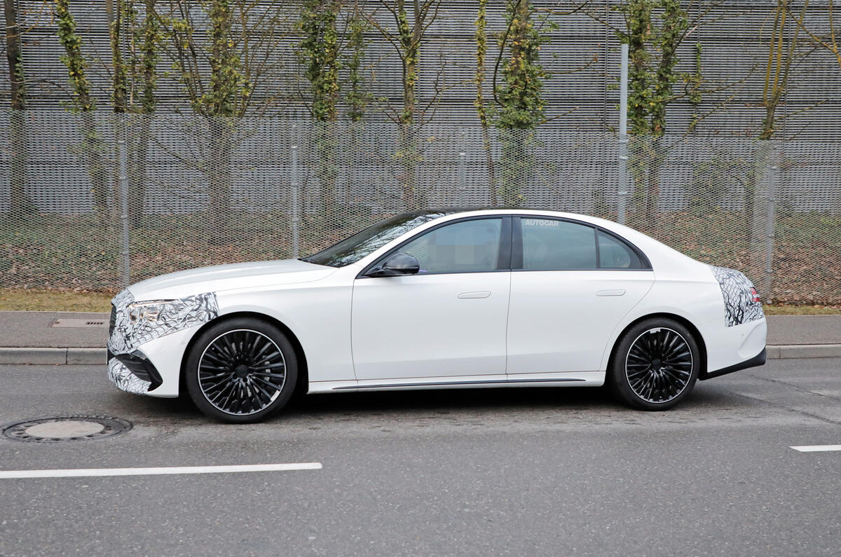Mercedes E Class side profile 3 Mercedes E Class side profile 3