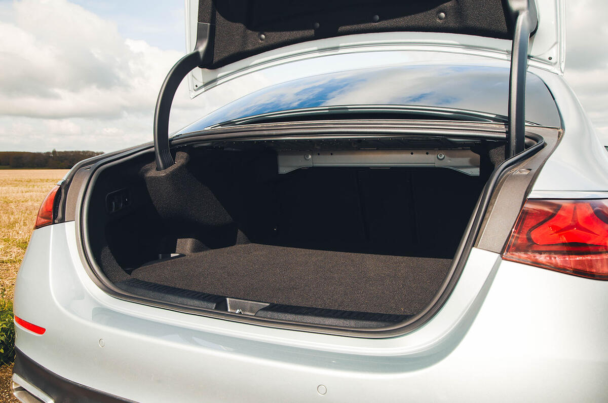 Mercedes E Class boot Mercedes E Class boot