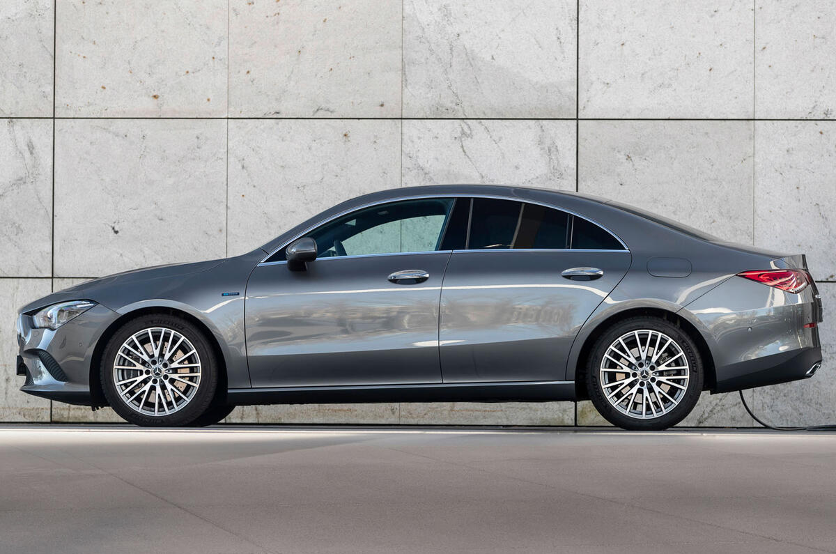 Mercedes CLA EQ - side Mercedes CLA EQ - side