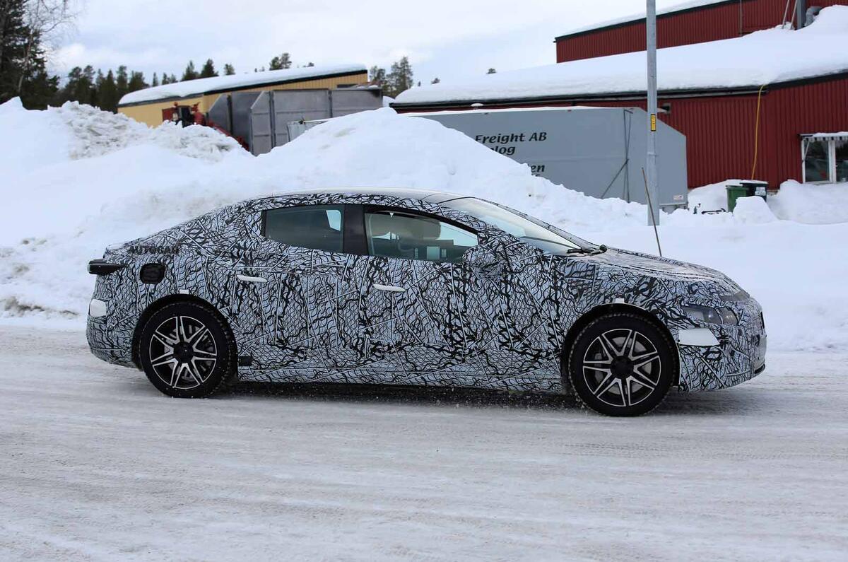 Mercedes EQ E spyshots side Mercedes EQ E spyshots side