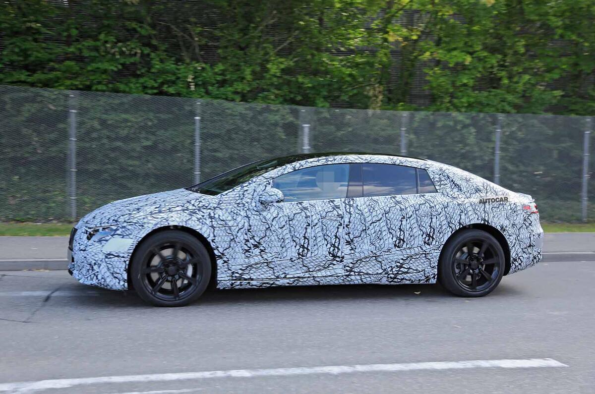 Mercedes EQS spyshots side Mercedes EQS spyshots side