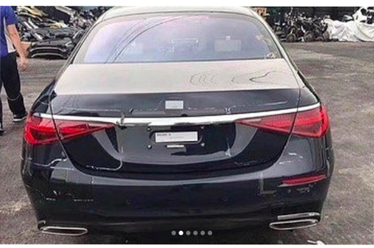 Mercedes S-Class leak rear Mercedes S-Class leak rear