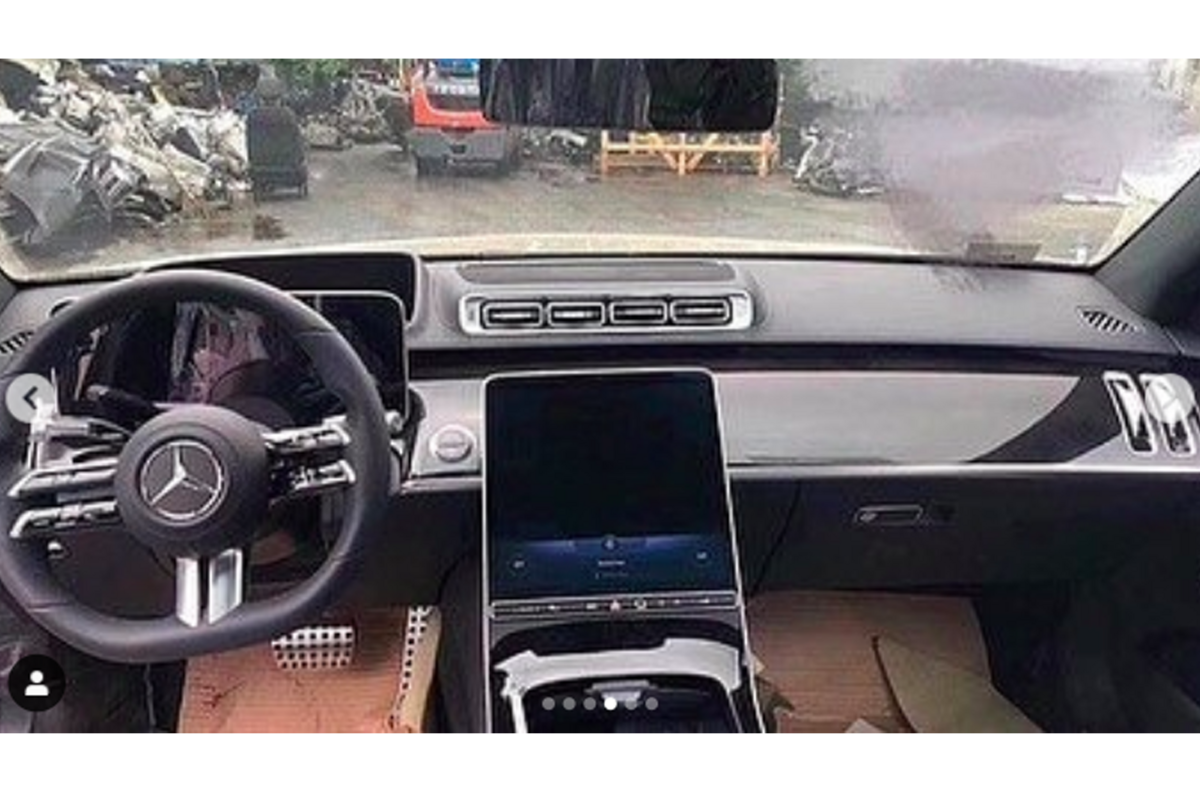 Mercedes S-Class leak dashboard Mercedes S-Class leak dashboard