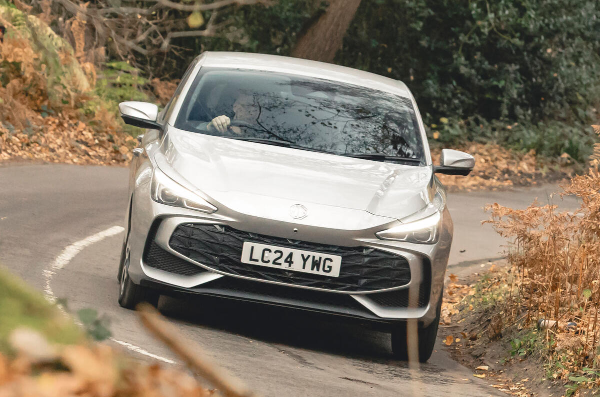 MG 3 front cornering