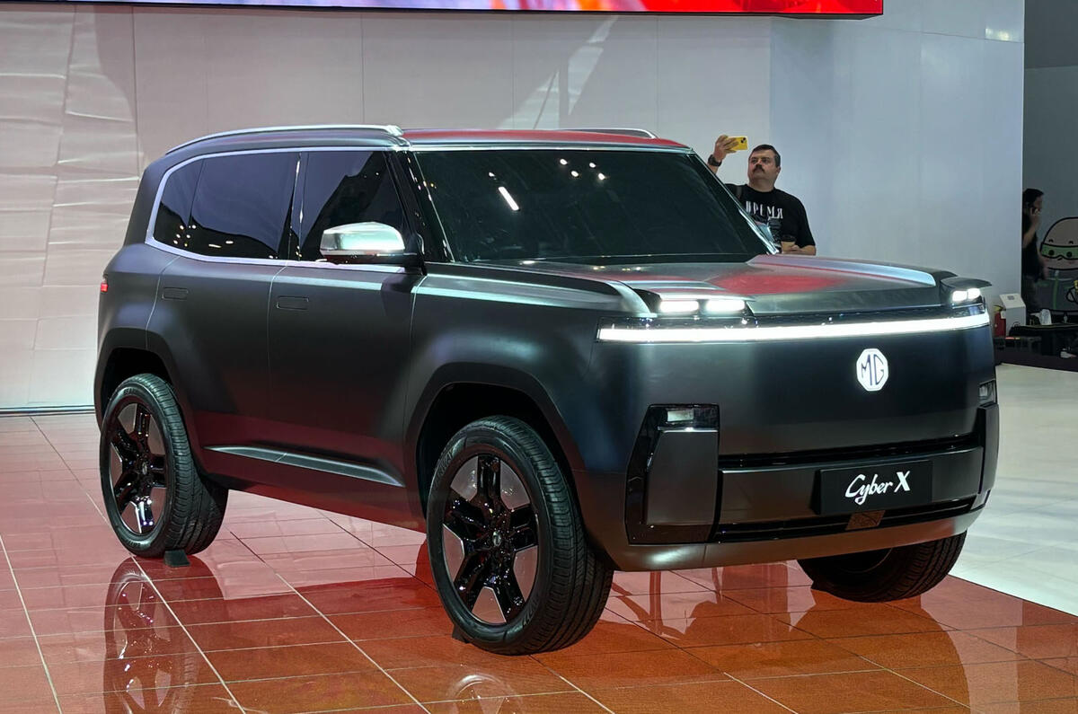 MG CyberX Shanghai motor show front quarter