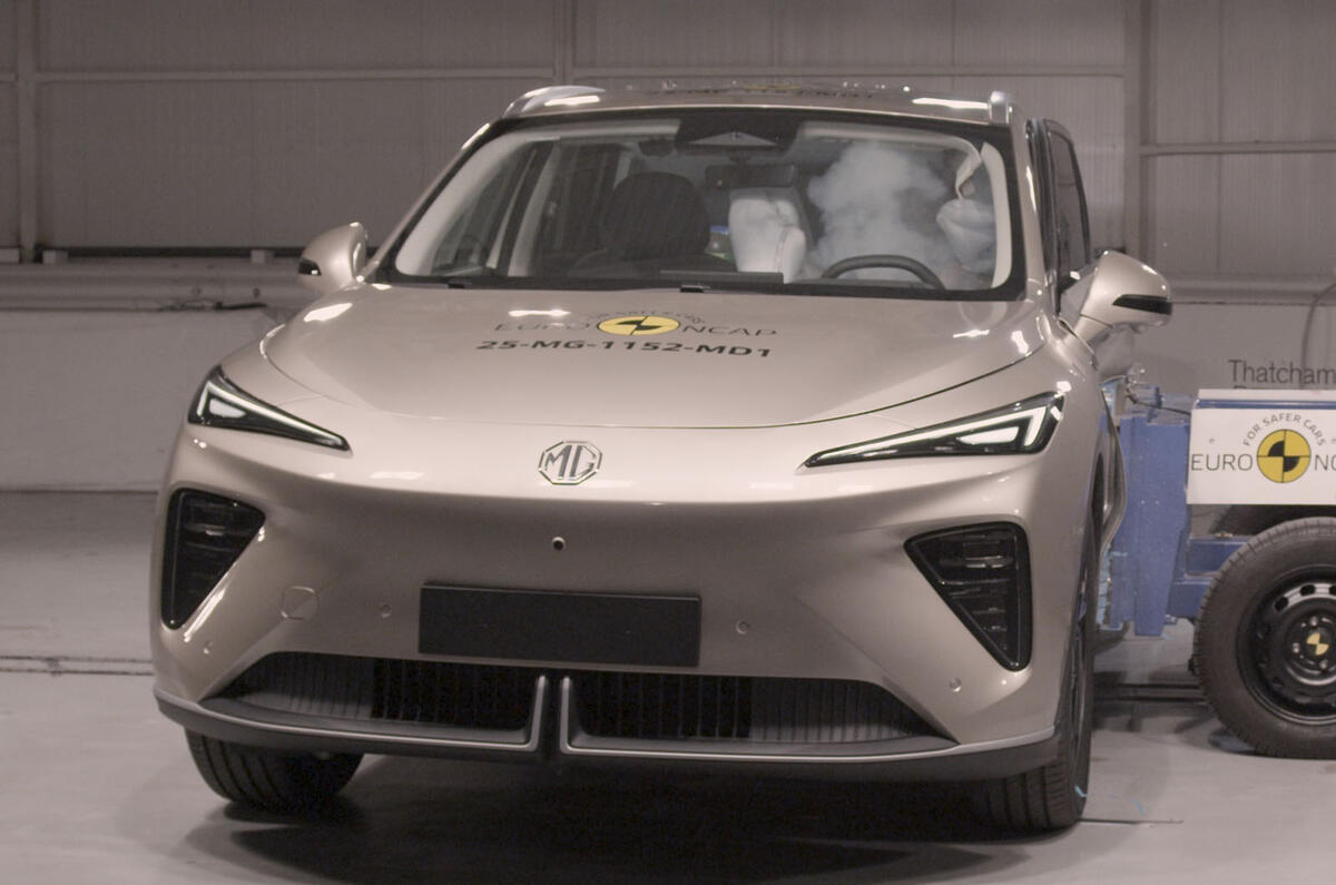 MG S6 EV Euro NCAP front smash