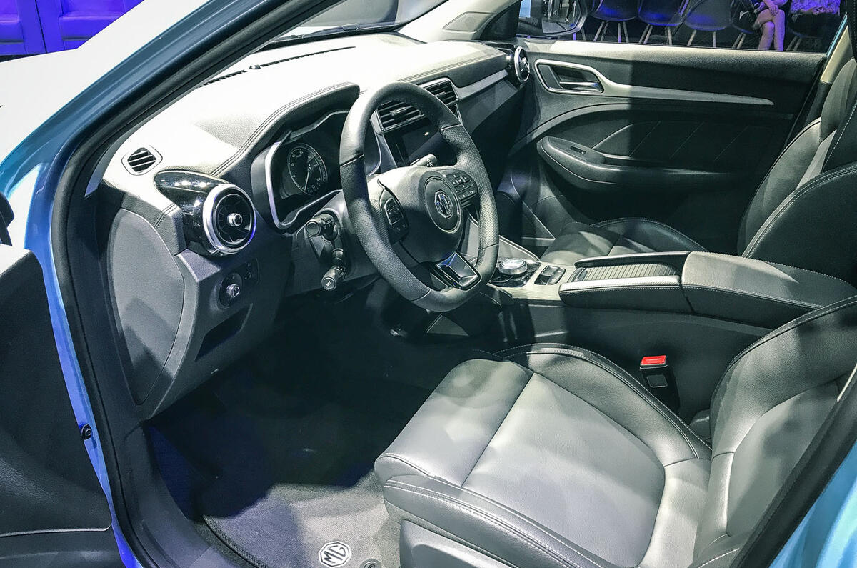 MG ZS EV - interior