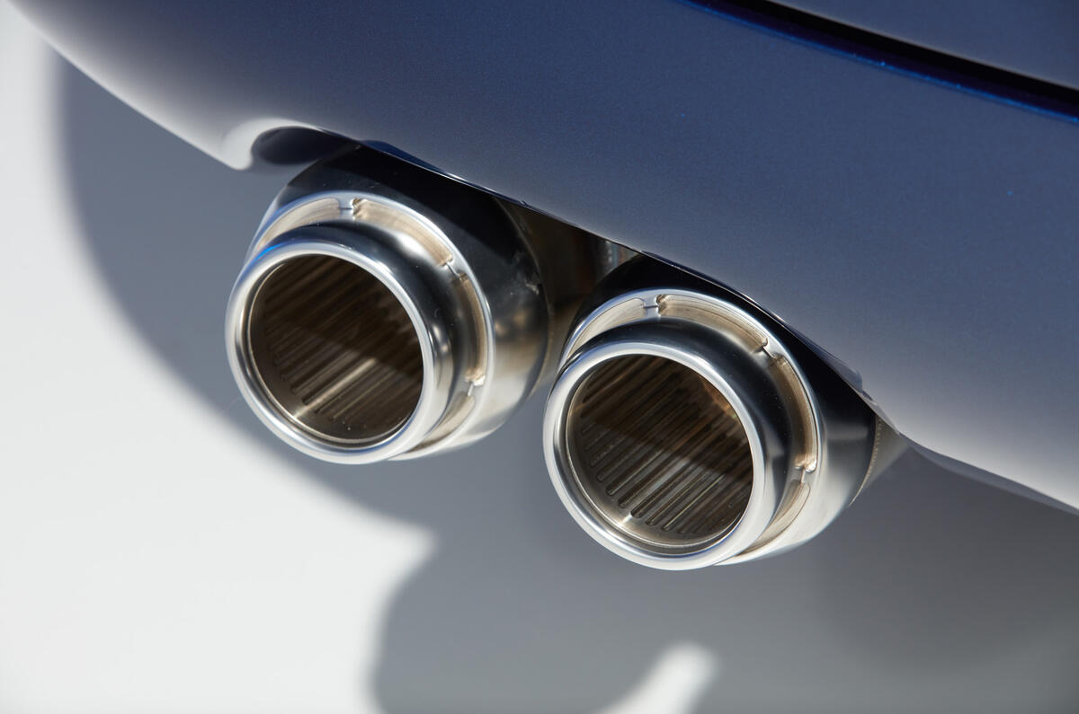 MHowell SWB Details Tailpipes MHowell SWB Details Tailpipes