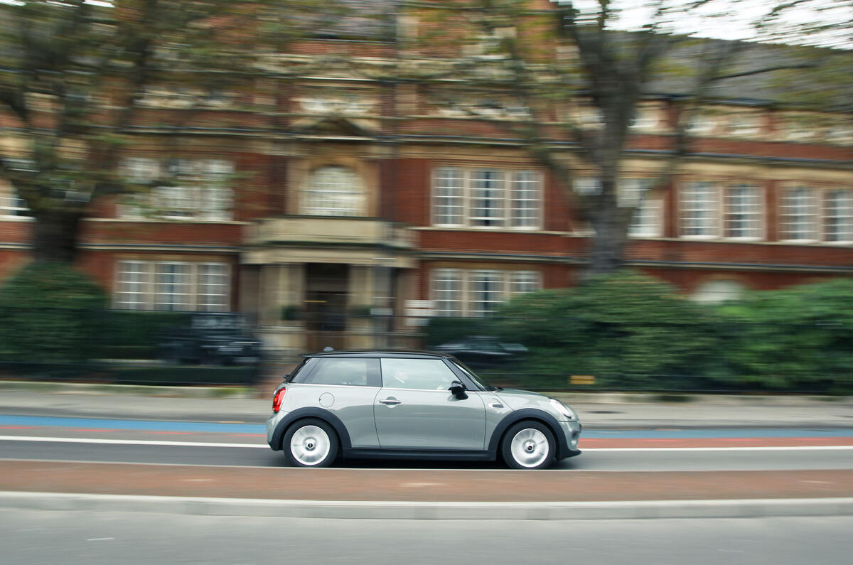 2015 Mini three-door hatch 2015 Mini three-door hatch