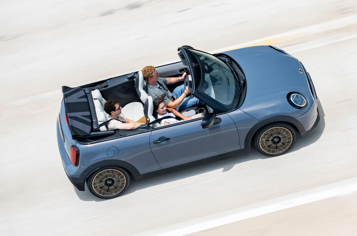 Mini Cooper Convertible tracking high Mini Cooper Convertible tracking high
