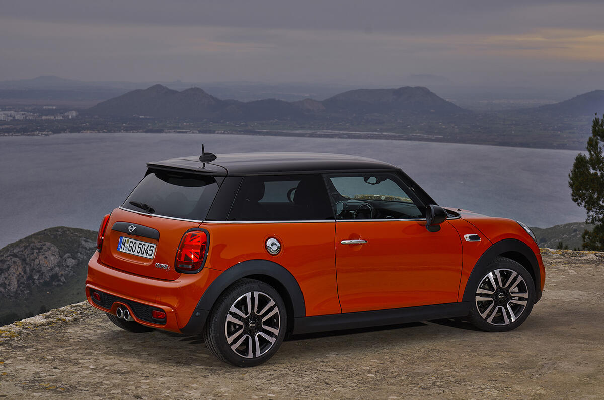 Mini Cooper S 3-door Hatch 2018 review | Autocar