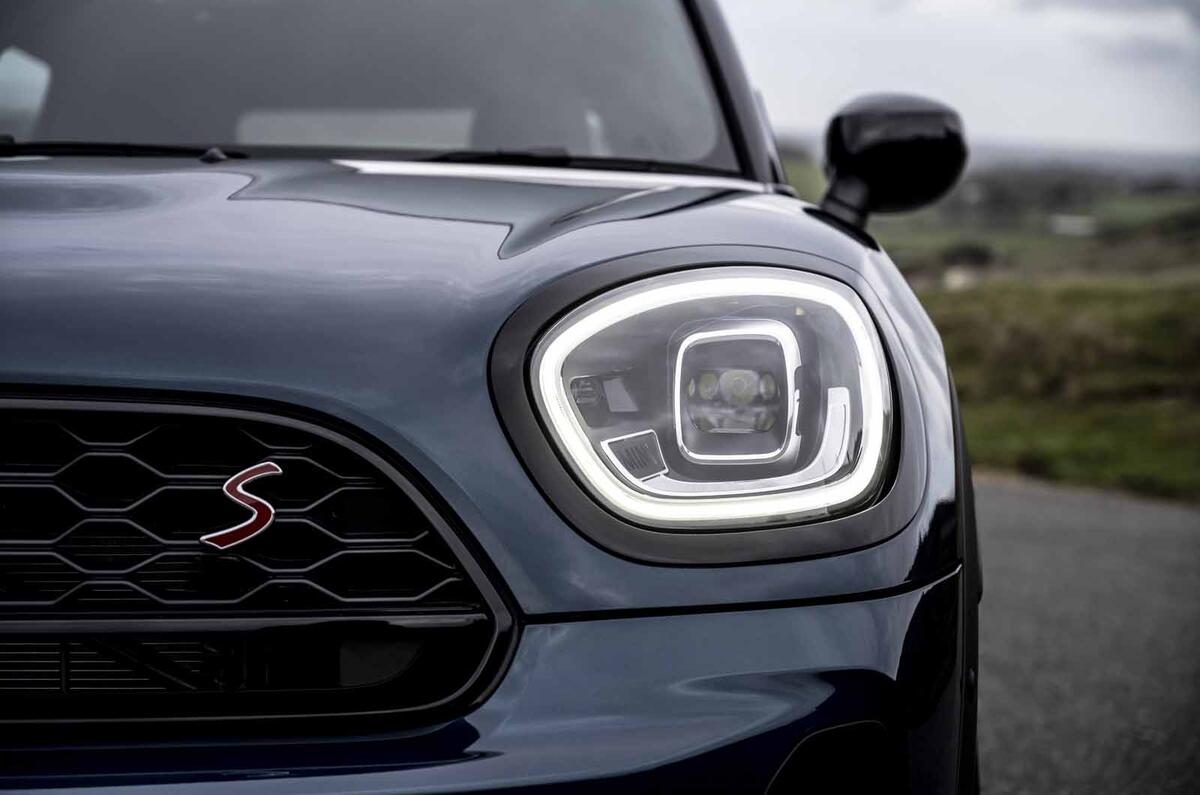 Mini Countryman Boardwalk light