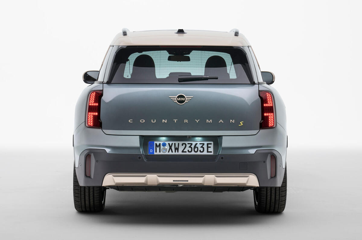 Mini Countryman rear plus lights inverse Mini Countryman rear plus lights inverse