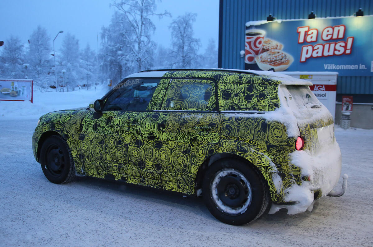Mini Countryman spied