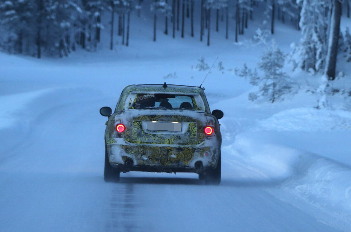 Mini Countryman spied