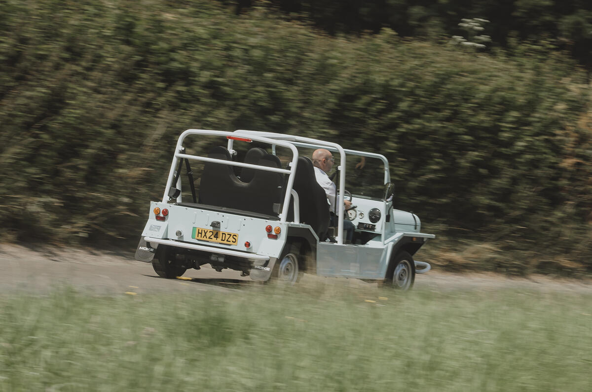 mini moke 05 mini moke 05