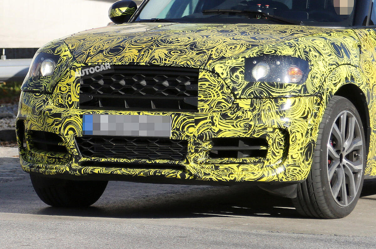 Mini Countryman spied