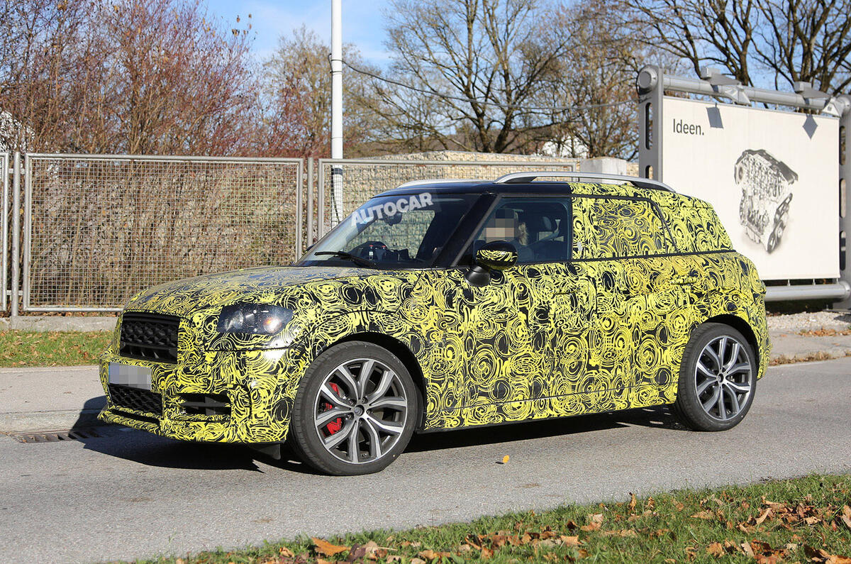 Mini Countryman spied