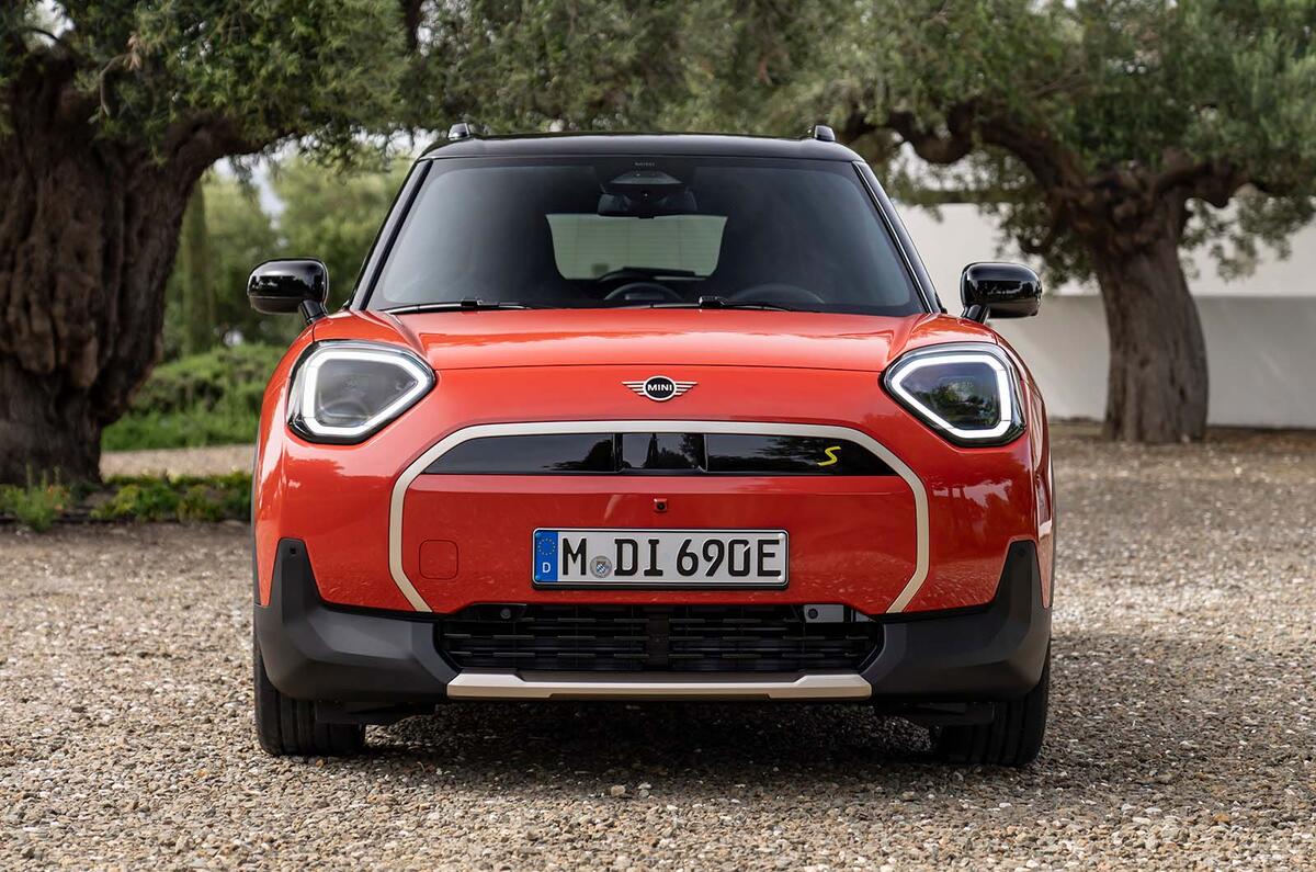 Mini Aceman front Mini Aceman front