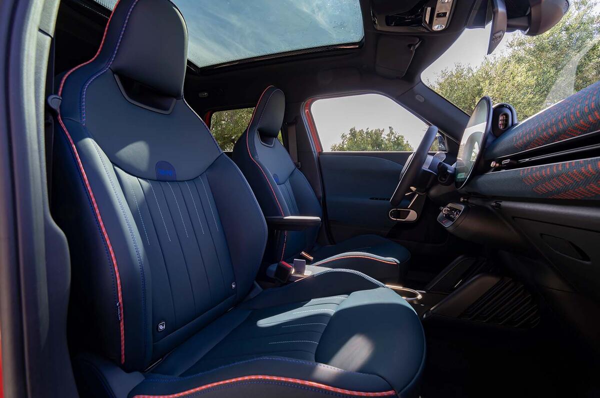 Mini Aceman front seats Mini Aceman front seats