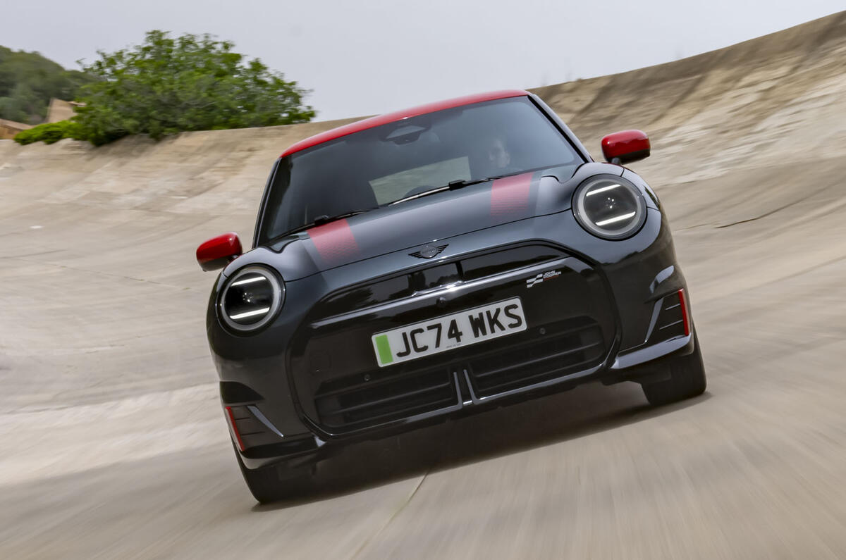Mini Cooper Electric John Cooper Works   front tracking Mini Cooper Electric John Cooper Works   front tracking