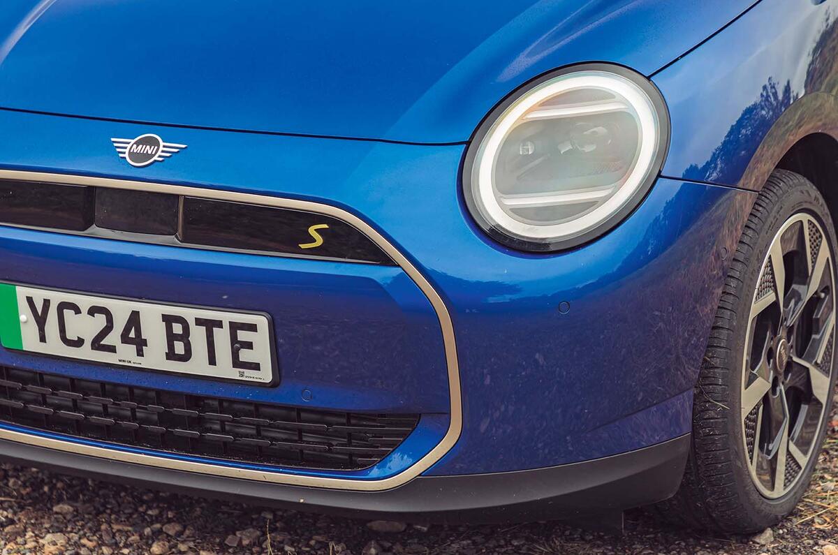 Mini cooper se front bumper Mini cooper se front bumper
