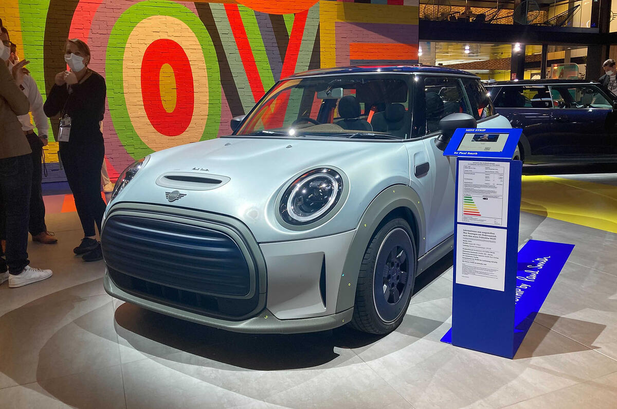 mini strip 2021   618 mini strip 2021   618