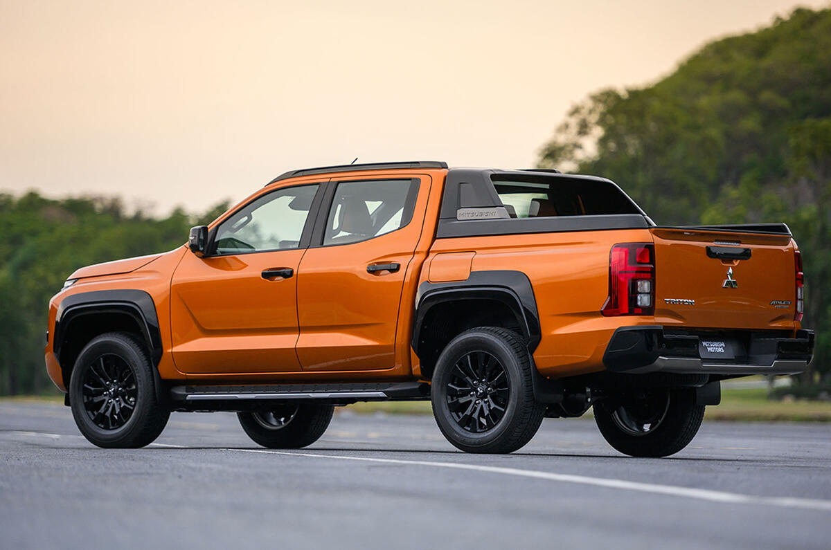 Mitsubishi L200 rear quarter