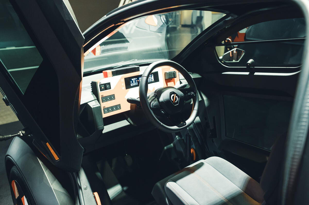 Mobilize duo interior Mobilize duo interior