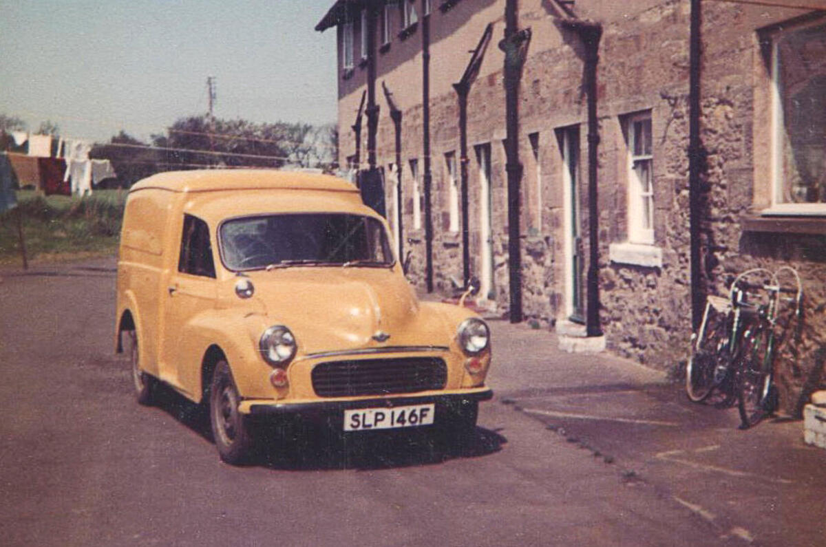 Morris Minor van
