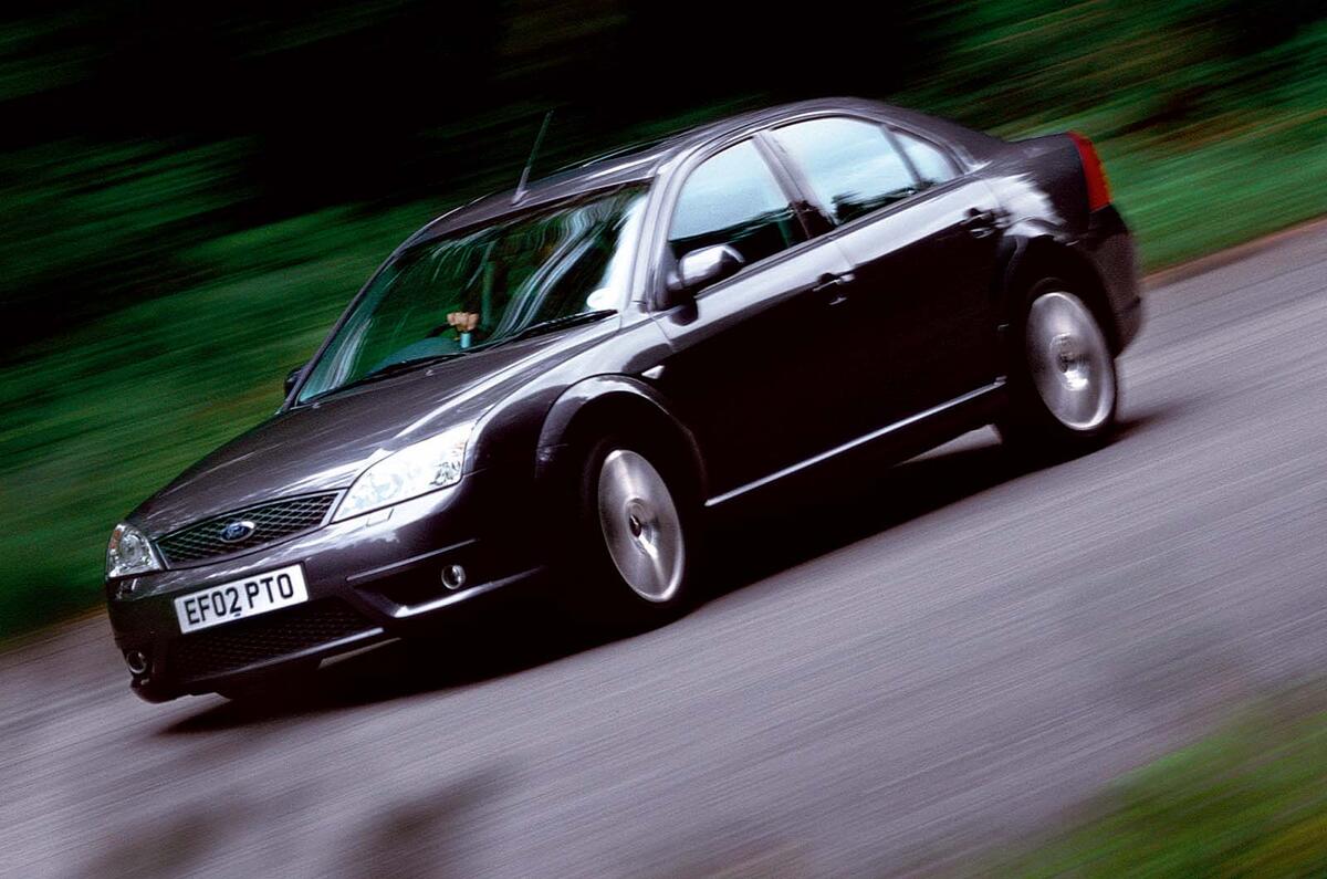 Ford Mondeo ST220