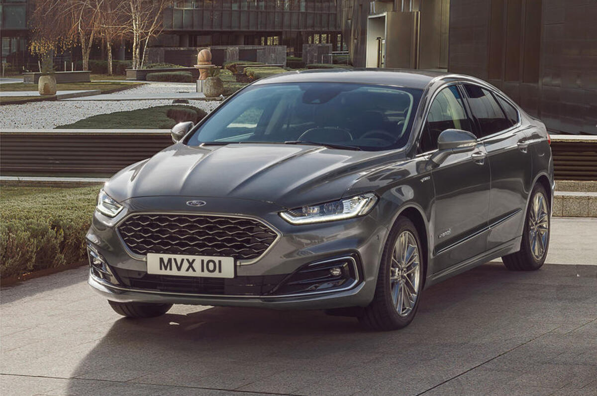 Ford Mondeo hybrid 1