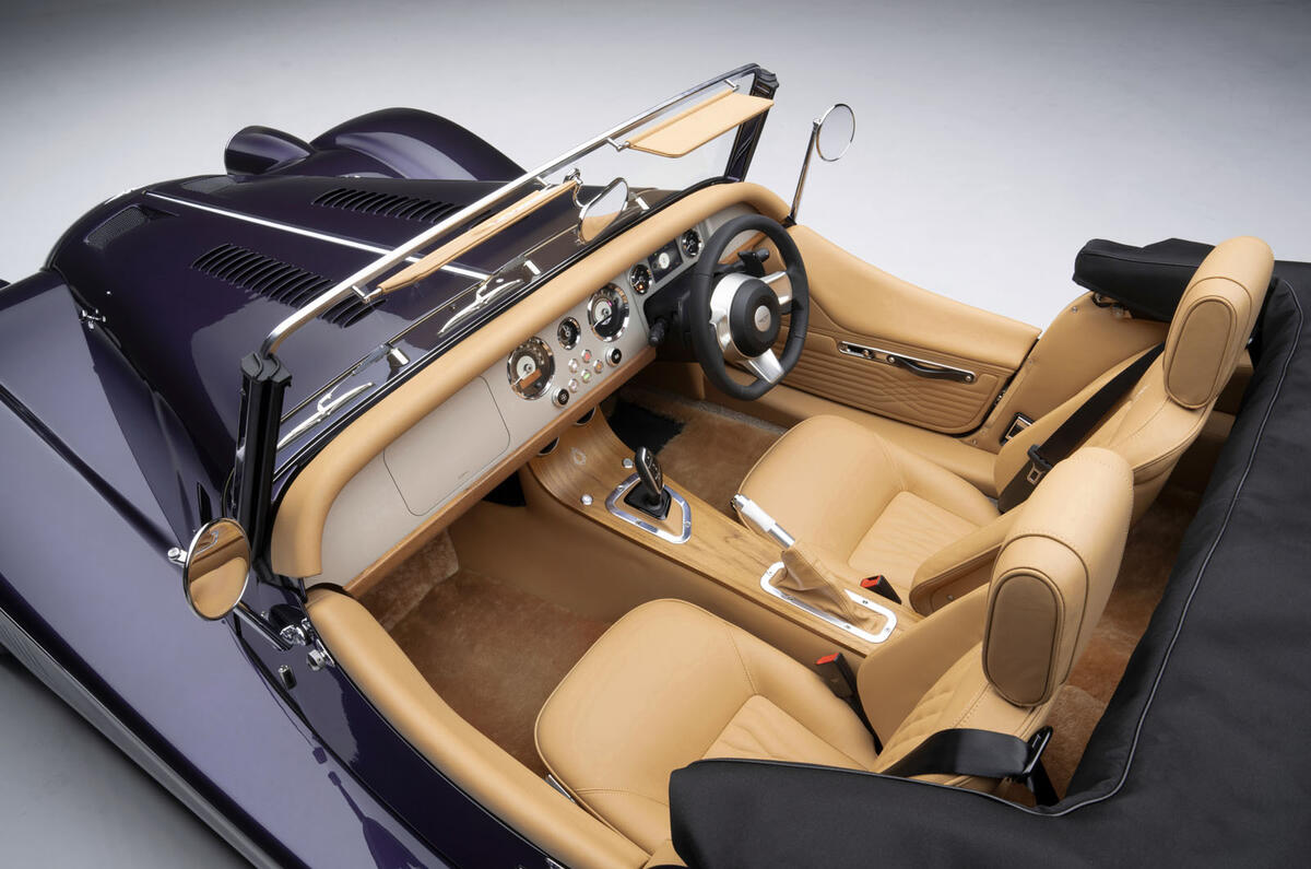 Morgan Plus Six Pinnacle interior