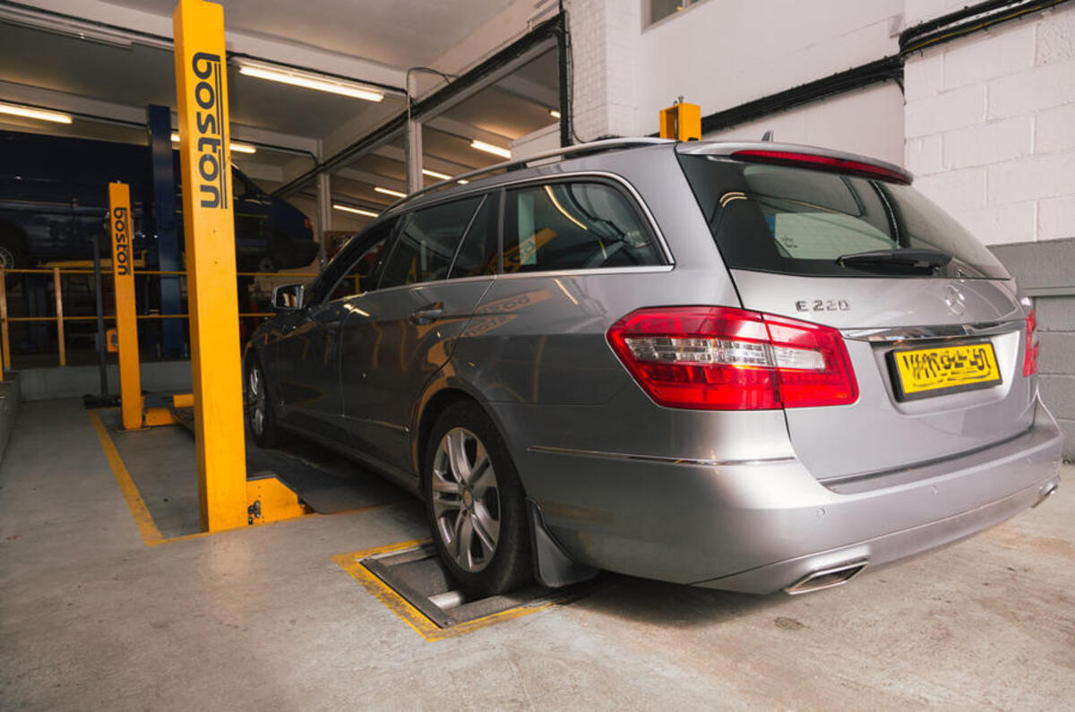MOT garage MOT garage