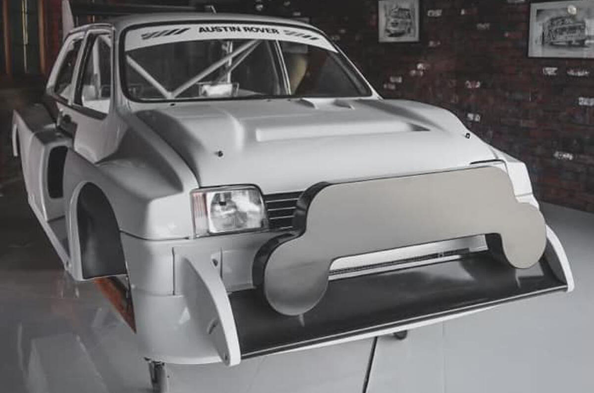 MST Metro 6R4 in workshop 6