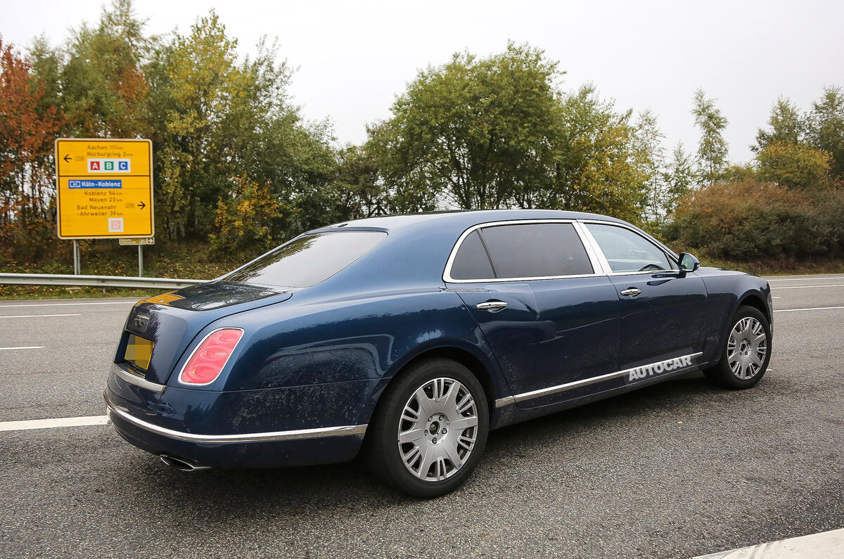 2016 Bentley Mulsanne spy photo