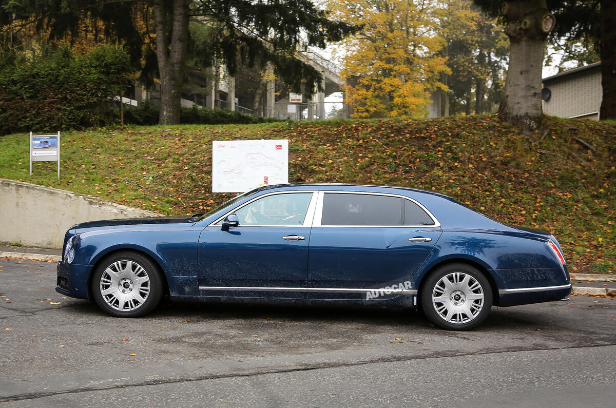 2016 Bentley Mulsanne spy photo