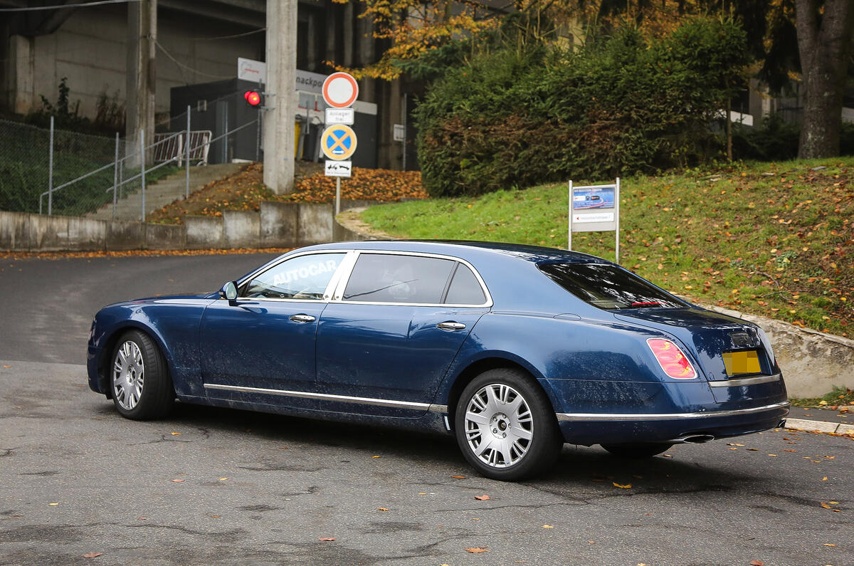 2016 Bentley Mulsanne spy photo