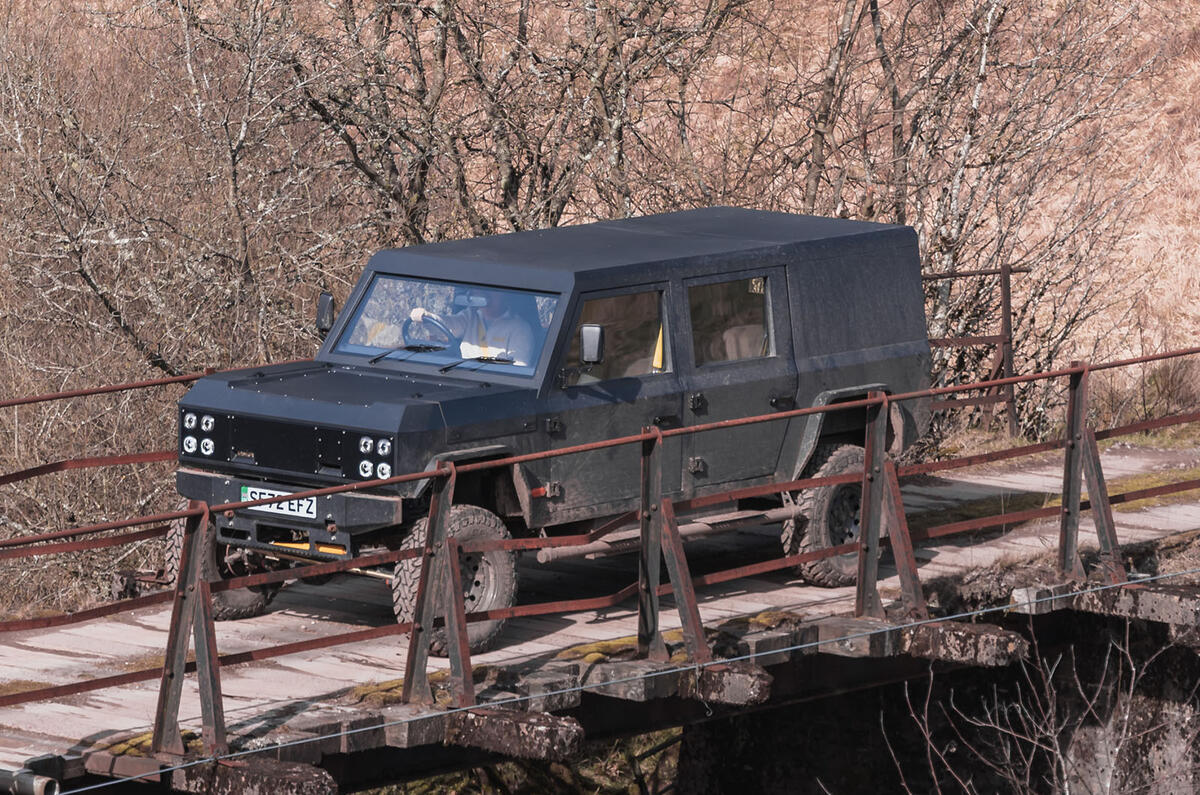 Munro MK1 crossing bridge Munro MK1 crossing bridge