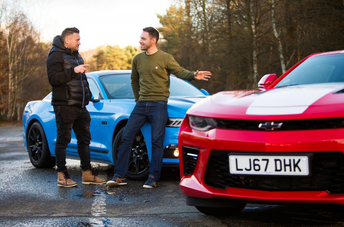 Mustang vs Camaro