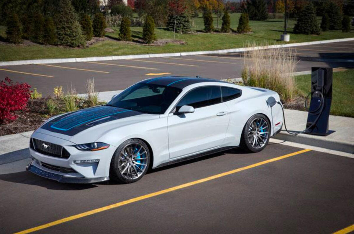 Mustang Lithium 1