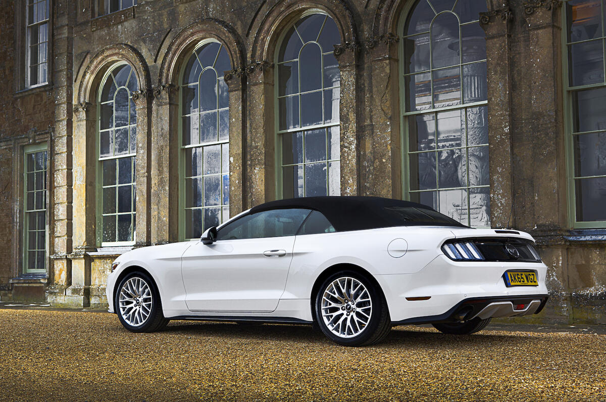 2016 Ford Mustang 5.0 V8 GT Convertible UK review review ...